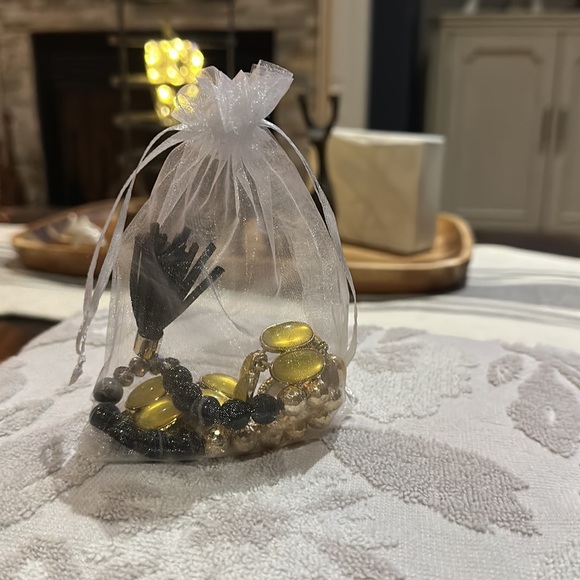 Macy’s Bracelets, Lot of 2 - Picture 10 of 10